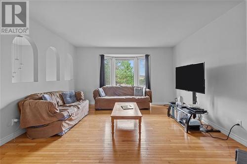 10 Sunset Street, St John'S, NL - Indoor Photo Showing Living Room