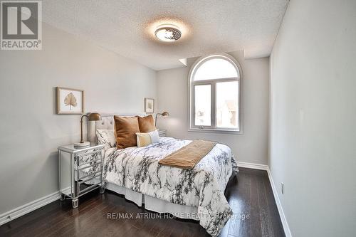 92 Milliken Meadows Drive, Markham, ON - Indoor Photo Showing Bedroom