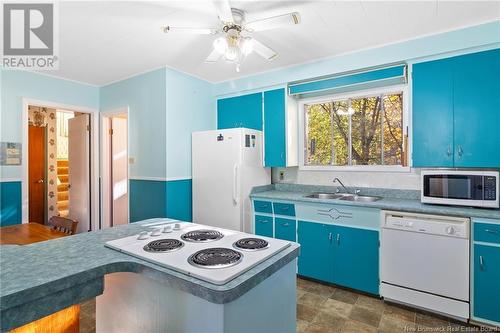 21 Kennedy Court, Fredericton, NB - Indoor Photo Showing Kitchen With Double Sink