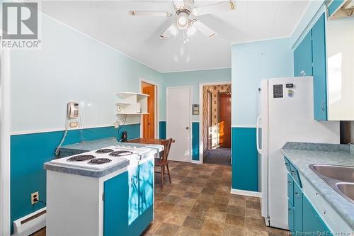 21 Kennedy Court, Fredericton, NB - Indoor Photo Showing Kitchen With Double Sink