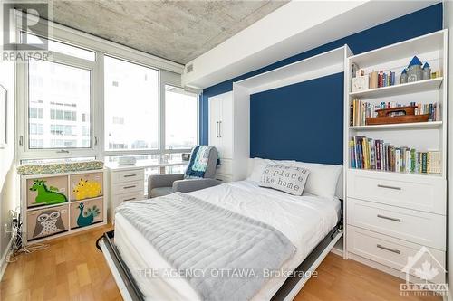 1810 - 324 Laurier Avenue, Ottawa, ON - Indoor Photo Showing Bedroom