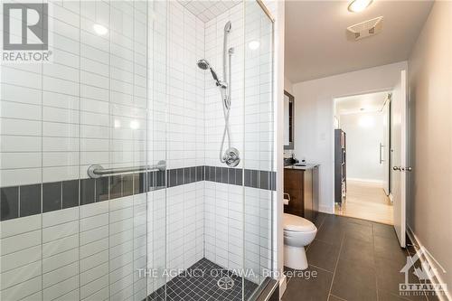 1810 - 324 Laurier Avenue, Ottawa, ON - Indoor Photo Showing Bathroom