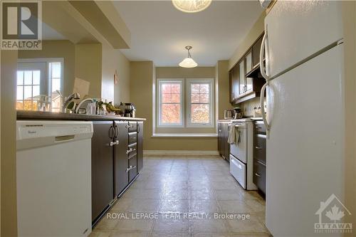 2092 Madrid Avenue, Ottawa, ON - Indoor Photo Showing Kitchen