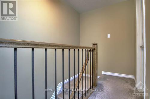 2092 Madrid Avenue, Ottawa, ON - Indoor Photo Showing Other Room