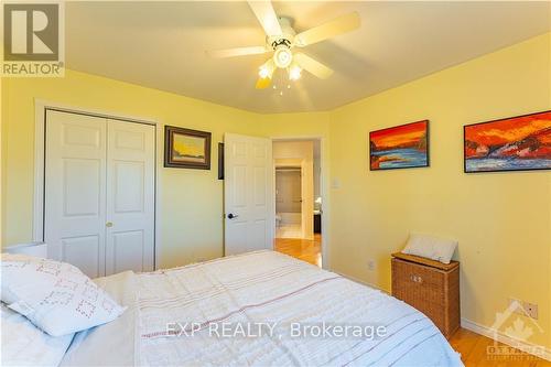 4883 2Nd Line Road, South Glengarry (724 - South Glengarry (Lancaster) Twp), ON - Indoor Photo Showing Bedroom