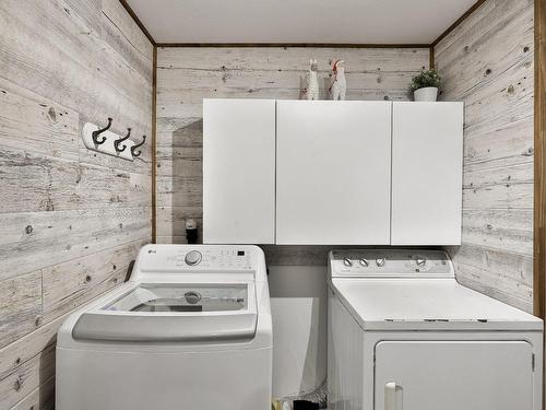 Salle de bains - 60 Rue Lefebvre, Terrebonne (Terrebonne), QC - Indoor Photo Showing Laundry Room