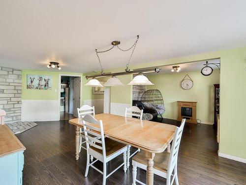 Cuisine - 60 Rue Lefebvre, Terrebonne (Terrebonne), QC - Indoor Photo Showing Dining Room