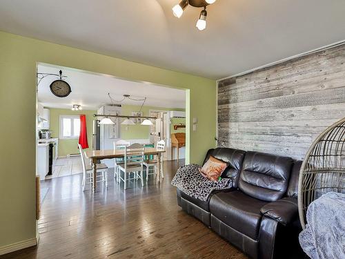 Salon - 60 Rue Lefebvre, Terrebonne (Terrebonne), QC - Indoor Photo Showing Living Room