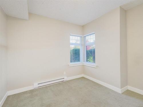 111-4480 Chatterton Way, Saanich, BC - Indoor Photo Showing Other Room