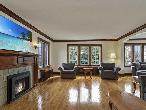 144 High Street, Thunder Bay, ON - Indoor Photo Showing Living Room With Fireplace