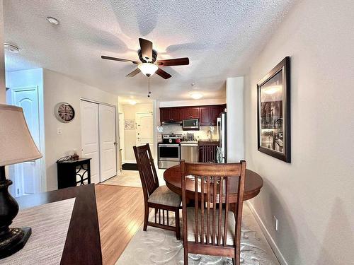 306 31 Martha Street, Thunder Bay, ON - Indoor Photo Showing Dining Room