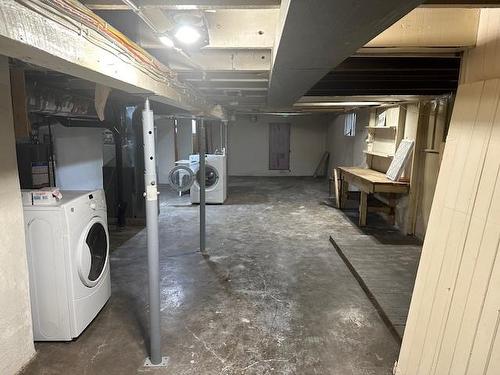 317 Finlayson. St., Thunder Bay, ON - Indoor Photo Showing Laundry Room