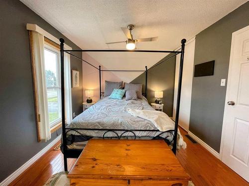 28 Michano Drive, Marathon, ON - Indoor Photo Showing Bedroom