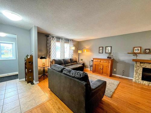 28 Michano Drive, Marathon, ON - Indoor Photo Showing Living Room With Fireplace