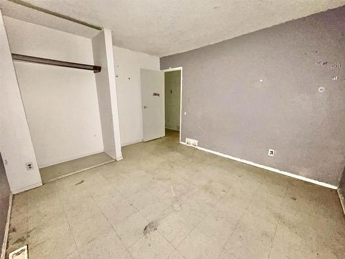 42 Wellington Street, Wabigoon, ON - Indoor Photo Showing Other Room