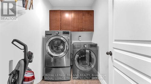 2145 Quarrier Road, London, ON - Indoor Photo Showing Laundry Room