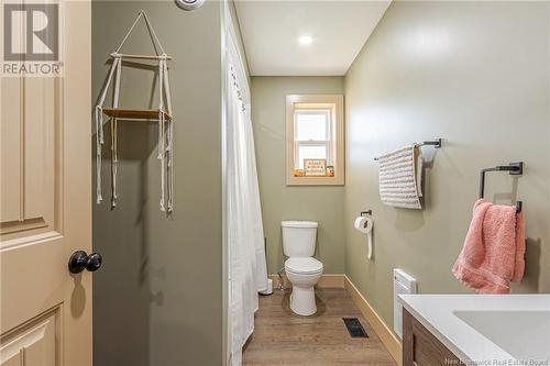 11 Walsh Avenue, Campbellton, NB - Indoor Photo Showing Bathroom