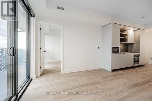 2802 - 55 Charles Street E, Toronto, ON - Indoor