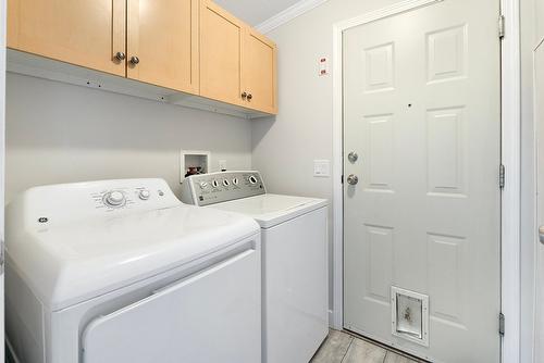 163-2550 Hollywood Road, Kelowna, BC - Indoor Photo Showing Laundry Room