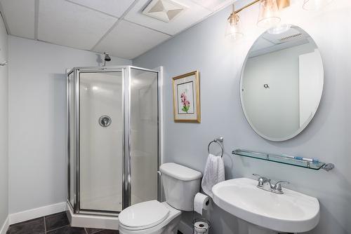 10837 Okanagan Centre Road, Lake Country, BC - Indoor Photo Showing Bathroom