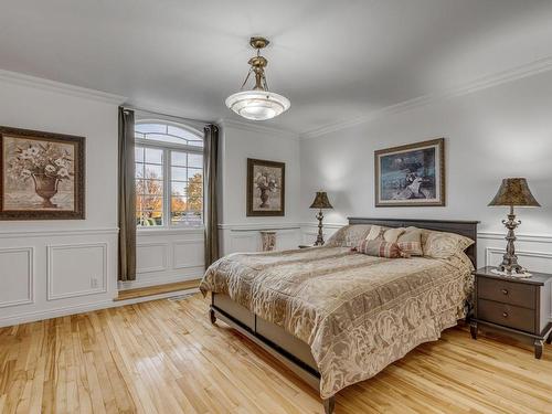 Chambre Ã  coucher principale - 307 Av. Des Chênes, Sainte-Marie, QC - Indoor Photo Showing Bedroom