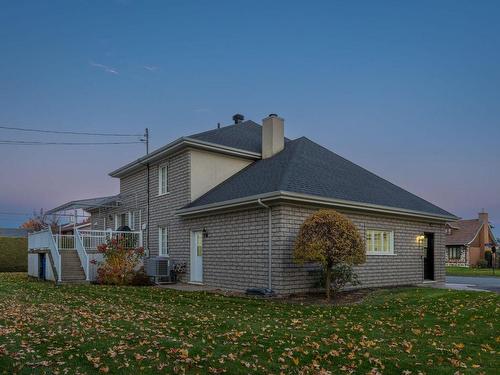 Back facade - 307 Av. Des Chênes, Sainte-Marie, QC - Outdoor