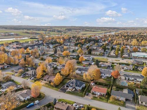 FaÃ§ade - 307 Av. Des Chênes, Sainte-Marie, QC - Outdoor With View