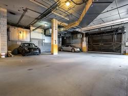 Garage - 