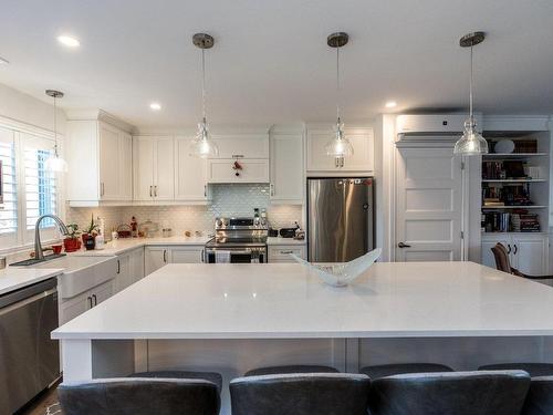 Cuisine - 15 Rue Jean-Lapierre, Lac-Brome, QC - Indoor Photo Showing Kitchen With Upgraded Kitchen