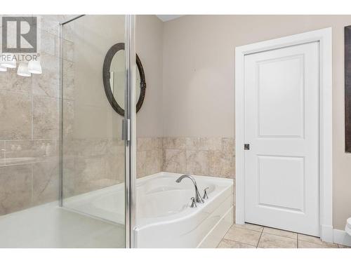 2165 Serrento Lane, West Kelowna, BC - Indoor Photo Showing Bathroom