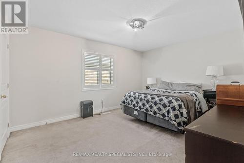 115 Candlewood Drive, Hamilton, ON - Indoor Photo Showing Bedroom