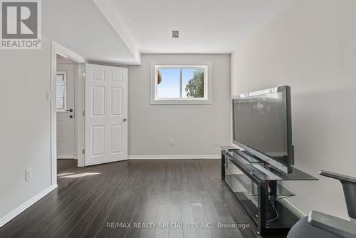 115 Candlewood Drive, Hamilton, ON - Indoor Photo Showing Other Room