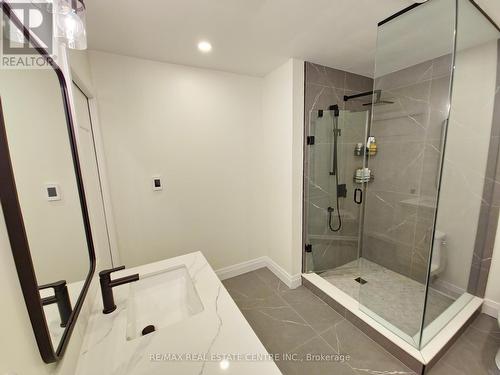 11719 Guelph Line, Milton, ON - Indoor Photo Showing Bathroom