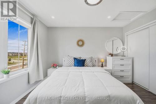 30 - 2500 Post Road, Oakville, ON - Indoor Photo Showing Bedroom