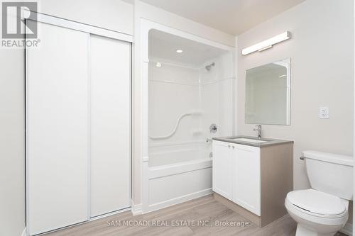 Uph 50 - 50 Herrick Avenue, St. Catharines, ON - Indoor Photo Showing Bathroom