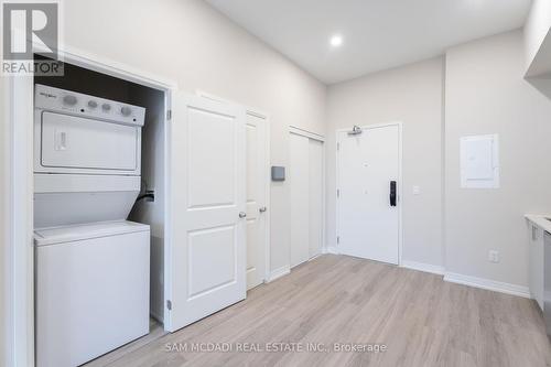 Uph 50 - 50 Herrick Avenue, St. Catharines, ON - Indoor Photo Showing Laundry Room