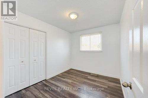 94 Highbury Drive, Hamilton, ON - Indoor Photo Showing Other Room