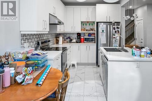 Upper - 1515 Dylan St. Street, London, ON - Indoor Photo Showing Kitchen With Double Sink