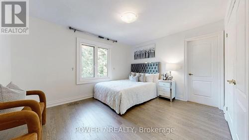 72 Aldershot Crescent, Toronto, ON - Indoor Photo Showing Bedroom