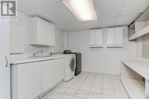 326 Jaybell Grove, Toronto, ON - Indoor Photo Showing Laundry Room