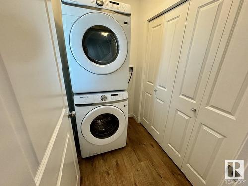 485 Desrochers Bv Sw, Edmonton, AB - Indoor Photo Showing Laundry Room