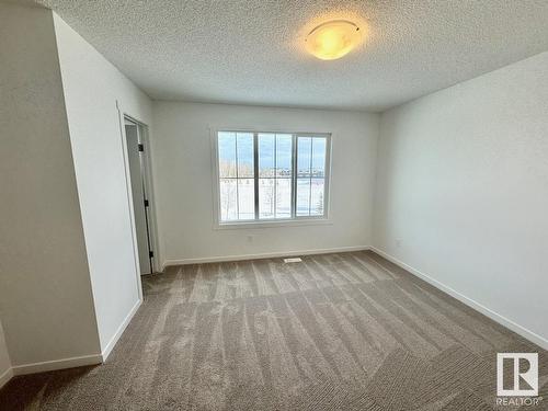 485 Desrochers Bv Sw, Edmonton, AB - Indoor Photo Showing Other Room