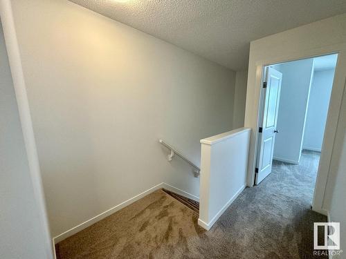 485 Desrochers Bv Sw, Edmonton, AB - Indoor Photo Showing Other Room