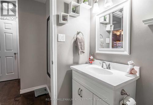 480 Sedan Crescent, Oshawa, ON - Indoor Photo Showing Bathroom