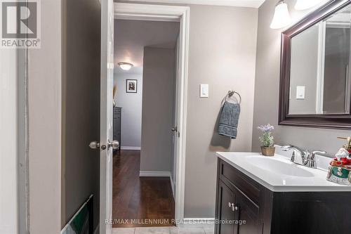 480 Sedan Crescent, Oshawa, ON - Indoor Photo Showing Bathroom