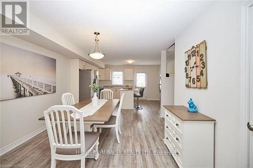 41 - 7768 Ascot Circle, Niagara Falls, ON - Indoor Photo Showing Dining Room