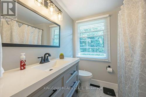 32 - 1725 Ernest Avenue, London, ON - Indoor Photo Showing Bathroom