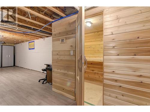 3813 Gallaghers Parkway, Kelowna, BC - Indoor Photo Showing Basement