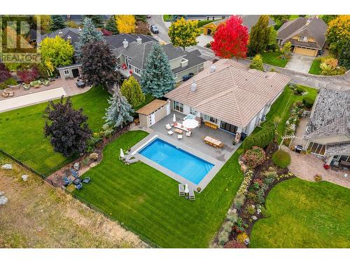 3813 Gallaghers Parkway, Kelowna, BC - Outdoor With In Ground Pool