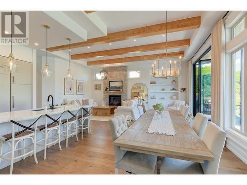 3813 Gallaghers Parkway, Kelowna, BC - Indoor Photo Showing Dining Room